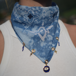 Foulard bleu