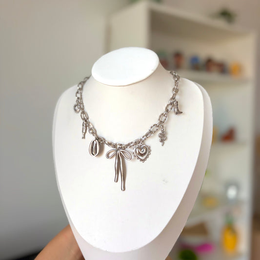 Collier Noeud